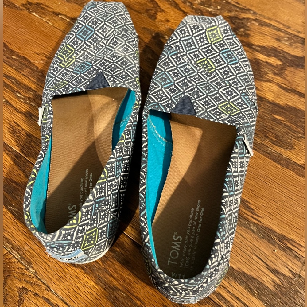 Toms navy teal green - Women’s 11